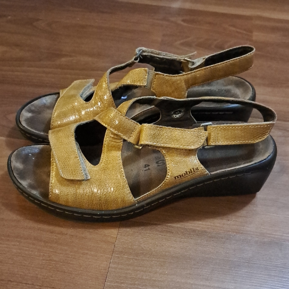 Mephisto Women's Mustard Yellow Leather Slingback Sandals - Picture 2 of 7